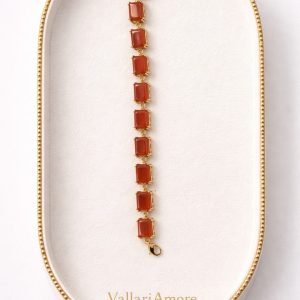 Zariya Surkh – (Rust Red)